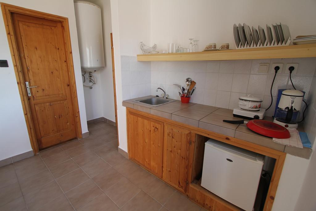 Voeroesko Apartmanhaz Revfulop Phòng bức ảnh