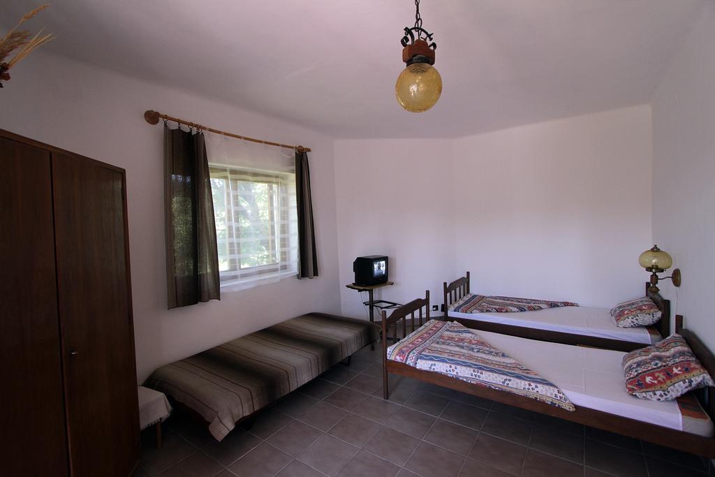 Voeroesko Apartmanhaz Revfulop Phòng bức ảnh